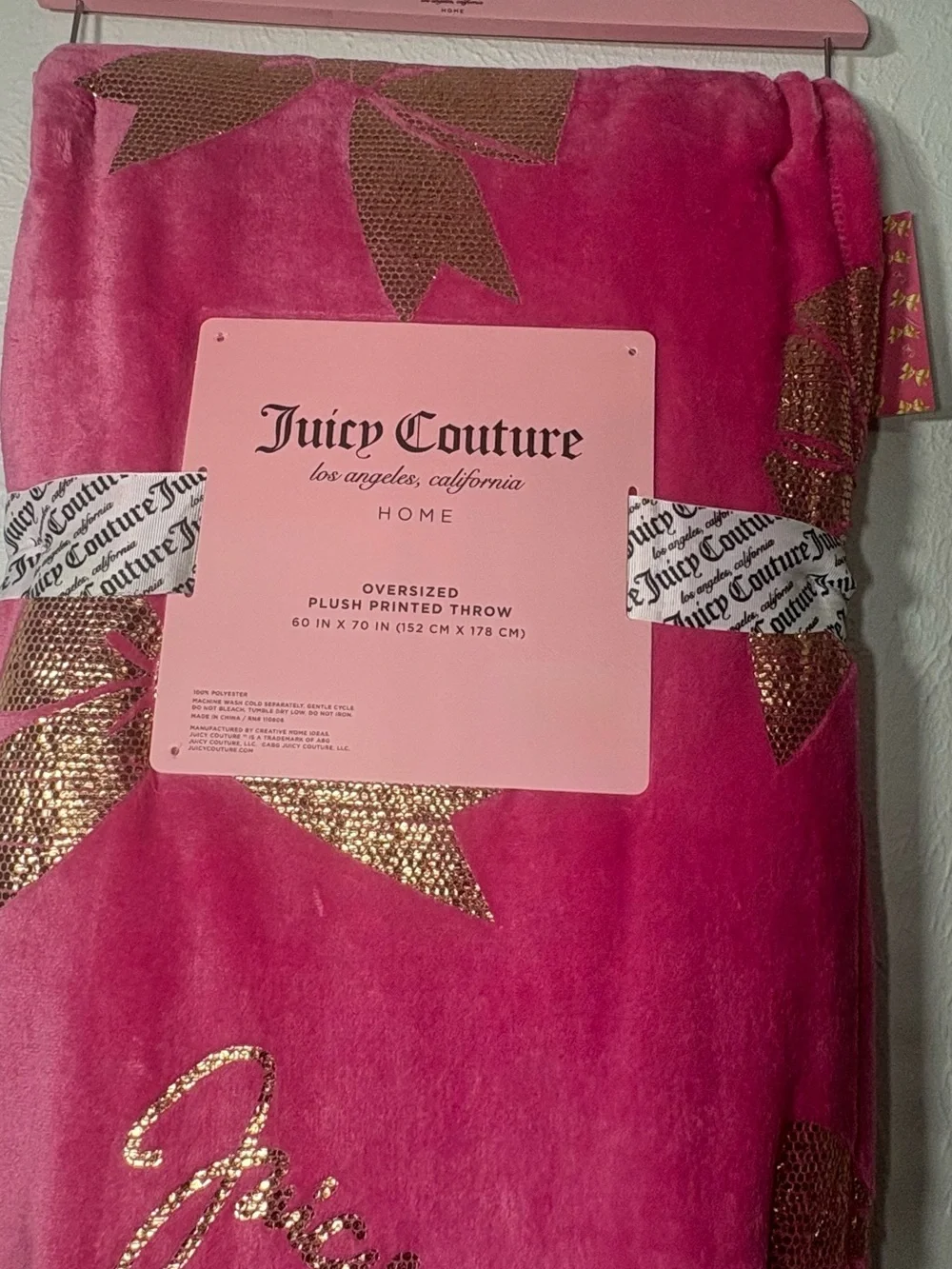 Juicy Couture Hot Pink Plush Throw with Gold Bow Accents size 60x70in